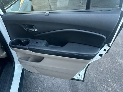 Used 2017 Honda Pilot Touring image 24