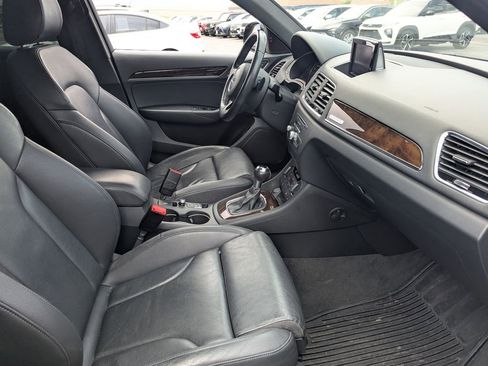 Used 2018 Audi Q3 2.0T Premium Plus w/ Premium Plus Package AWD/4WD image 36