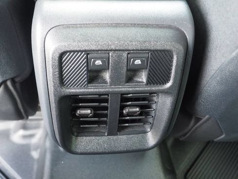 Used 2025 Ford Bronco Badlands AWD/4WD image 16