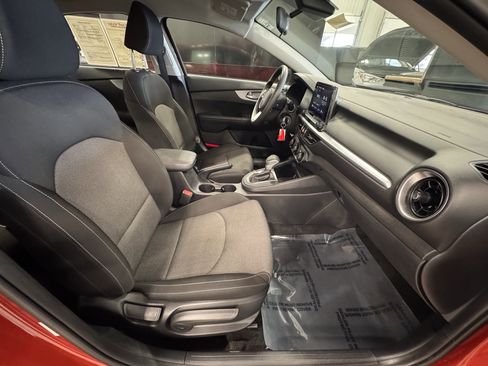 Certified 2022 Kia Forte LXS image 24
