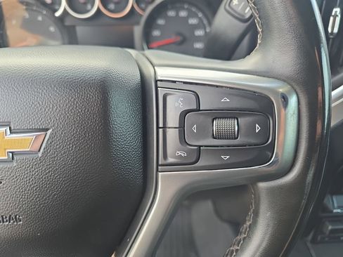 Used 2023 Chevrolet Silverado 2500 LT AWD/4WD image 17