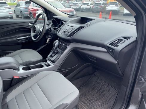 Used 2015 Ford Escape SE FWD image 4