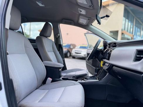 Used 2014 Toyota Corolla LE FWD image 17