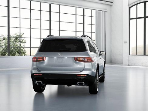 New 2025 Mercedes-Benz GLB 250 4MATIC image 24