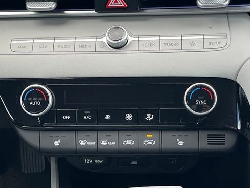 New 2026 Hyundai Elantra Limited image 30