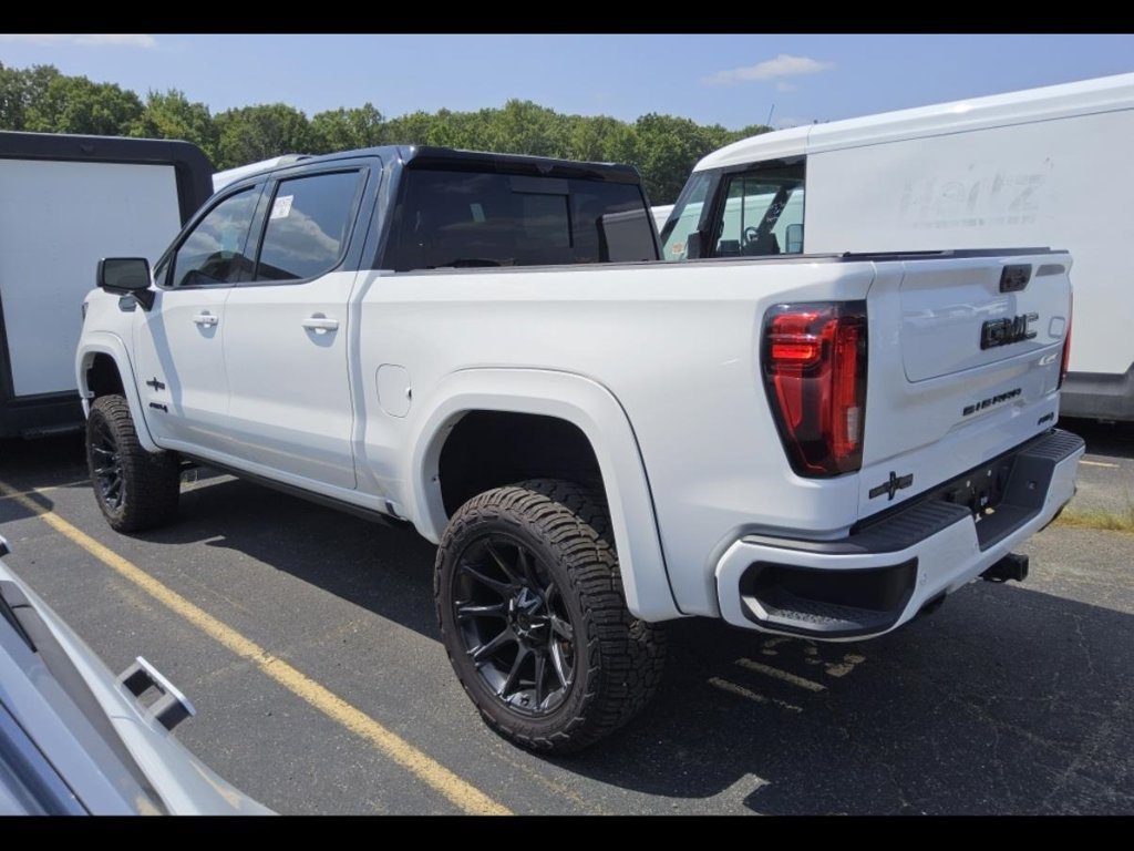 Used 2026 GMC Sierra 1500 AT4 w/ Technology Package AWD/4WD image 5
