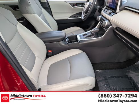 Certified 2023 Toyota RAV4 XLE Premium AWD/4WD image 37