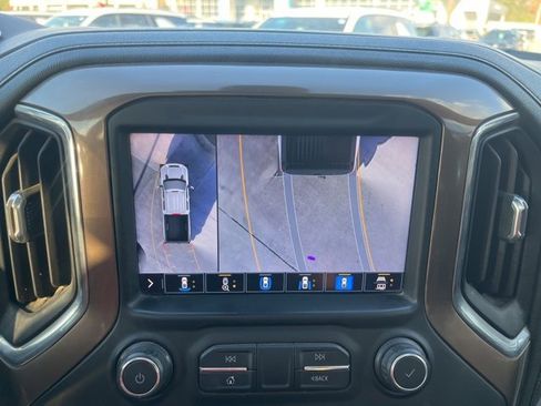 Used 2021 Chevrolet Silverado 2500 High Country w/ Technology Package image 26