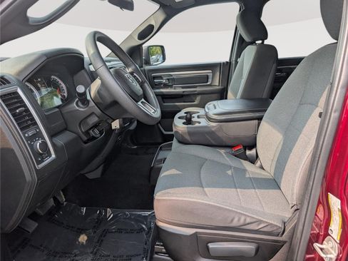 Used 2024 RAM 1500 Warlock RWD image 15