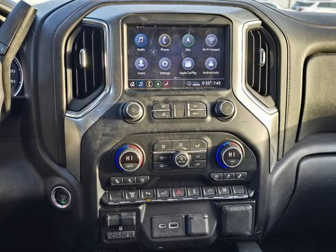 Used 2020 Chevrolet Silverado 2500 LTZ w/ LTZ Plus Package image 15