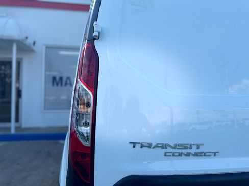 Used 2020 Ford Transit Connect XL image 31