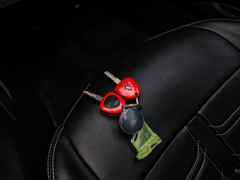 Used 2016 Ferrari California T image 80