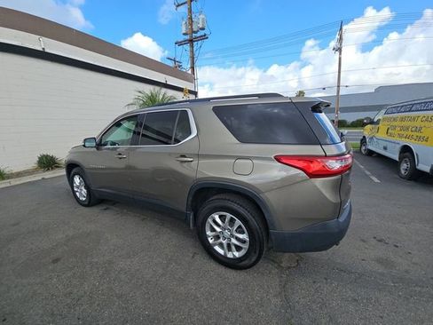 Used 2020 Chevrolet Traverse LT image 4