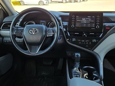 Used 2023 Toyota Camry SE image 17