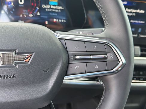 New 2027 Chevrolet Equinox LT w/ Convenience Package II FWD image 21