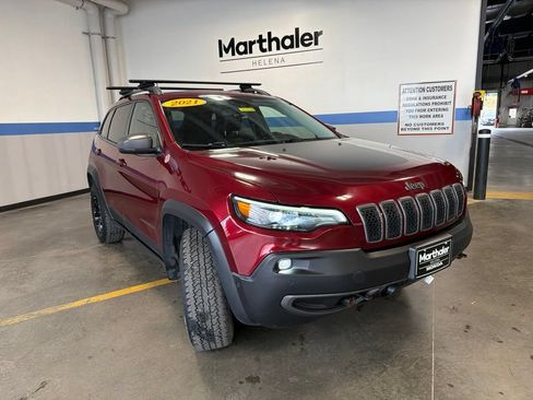 Used 2021 Jeep Cherokee Trailhawk w/ Technology Group AWD/4WD image 3