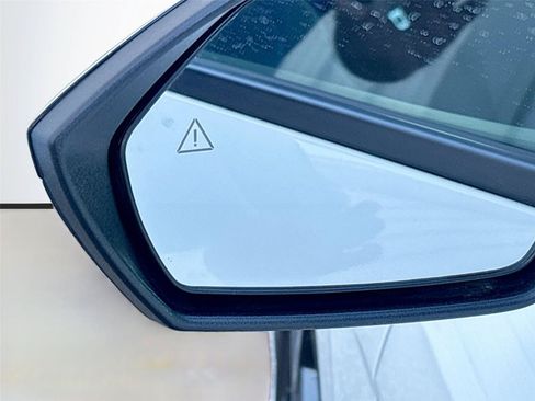 Certified 2025 Hyundai Elantra Sport FWD image 32