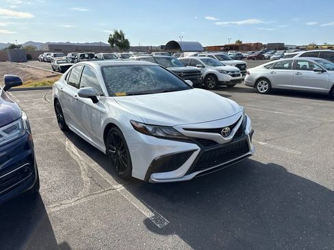 Used 2021 Toyota Camry XSE w/ Navigation Package FWD image 3