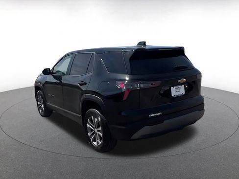 Used 2025 Chevrolet Equinox LT FWD image 11