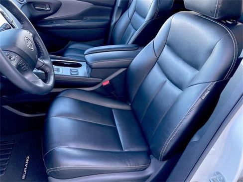 Used 2024 Nissan Murano SV image 11