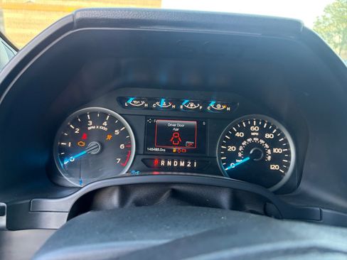 Used 2017 Ford F150 XLT w/ Equipment Group 302A Luxury AWD/4WD image 10
