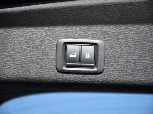 Used 2024 Mitsubishi Outlander SE image 24