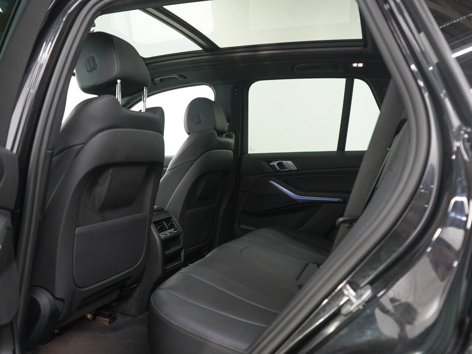 Used 2022 BMW X5 xDrive40i AWD/4WD image 21