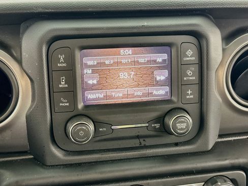 Used 2021 Jeep Wrangler Unlimited Sport AWD/4WD image 15