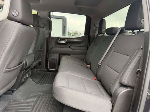 Used 2024 Chevrolet Silverado 1500 LT AWD/4WD image 12