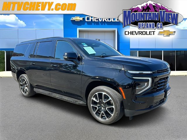 Used 2025 Chevrolet Suburban RST w/ Comfort Package AWD/4WD image 1