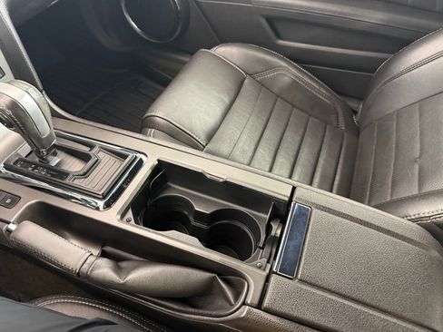 Used 2014 Ford Mustang GT Premium image 19