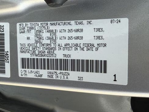 Used 2024 Toyota Tundra Platinum AWD/4WD image 30