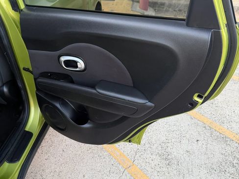 Used 2015 Kia Soul FWD image 7