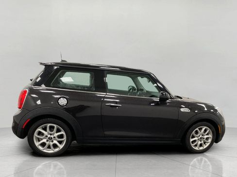 Used 2015 MINI Cooper S image 3