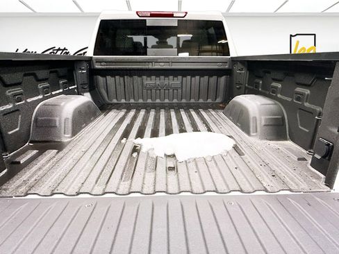 New 2026 GMC Sierra 1500 SLE w/ Preferred Package image 25