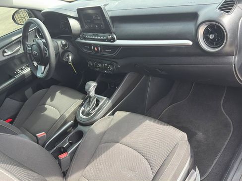 Used 2020 Kia Forte LXS FWD image 20