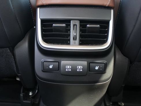 Used 2020 Subaru Outback Touring AWD/4WD image 32
