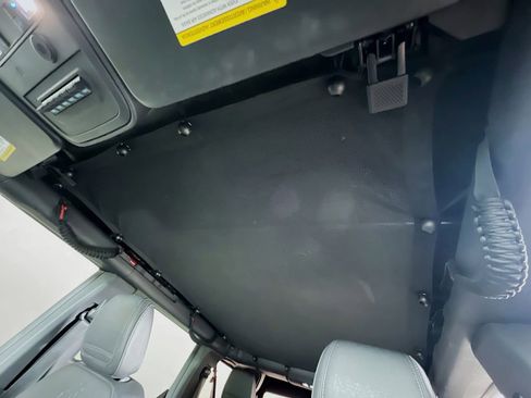 Certified 2023 Ford Bronco Black Diamond image 39