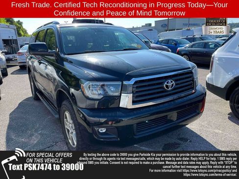 Used 2022 Toyota Sequoia SR5 AWD/4WD image 1
