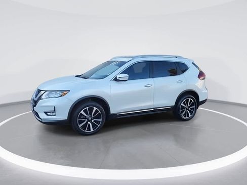 Used 2019 Nissan Rogue SL w/ Premium Package image 4