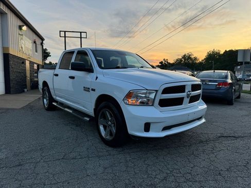 Used 2017 RAM 1500 Express w/ Express Value Package image 6