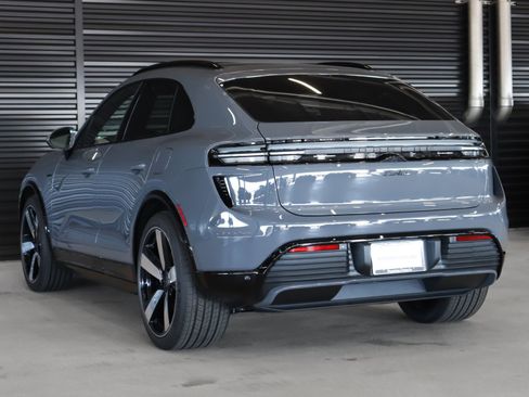 New 2025 Porsche Macan Turbo Electric image 3