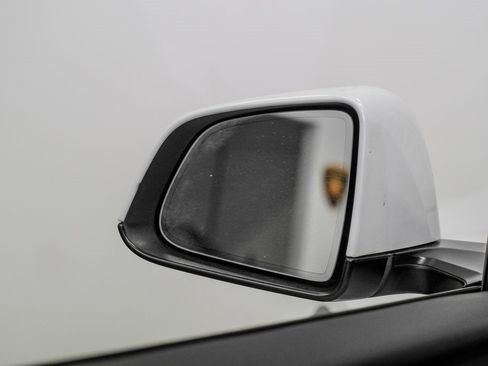 Used 2022 Tesla Model Y Long Range image 43