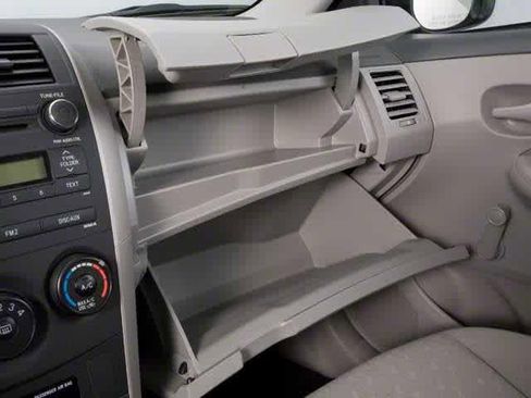 Used 2010 Toyota Corolla S image 11