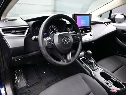 Used 2024 Toyota Corolla LE FWD image 13