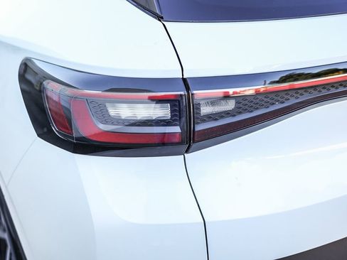 New 2026 Volkswagen ID.4 Pro image 9