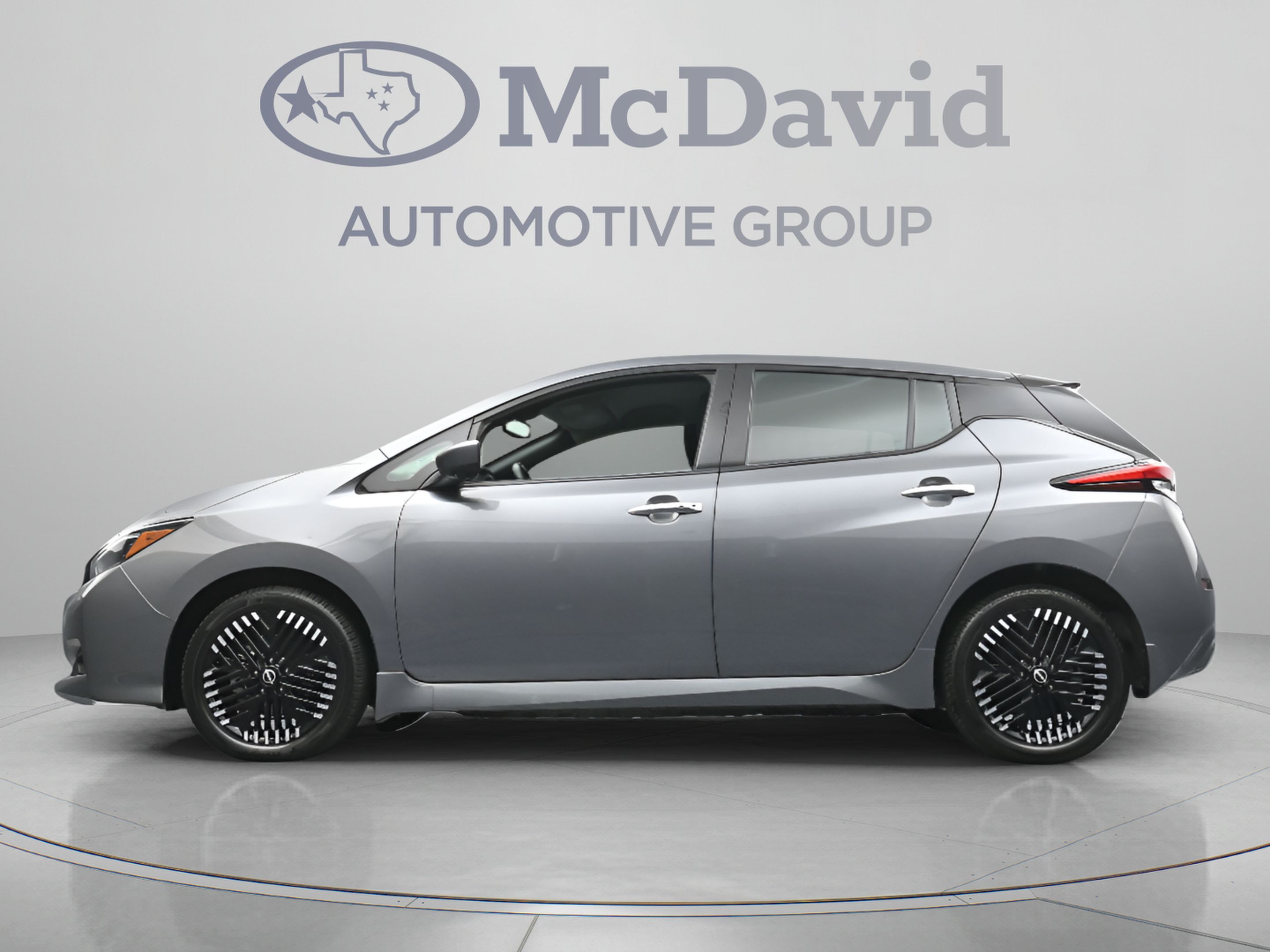 Used 2025 Nissan Leaf SV Plus FWD image 27