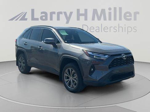 Used 2024 Toyota RAV4 XLE Premium w/ Weather Package AWD/4WD image 7