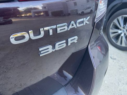 Used 2013 Subaru Outback 3.6R Limited w/ Special Appearance Pkg AWD/4WD image 10