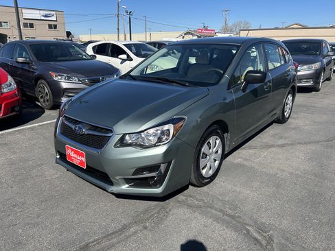 Used 2016 Subaru Impreza 2.0i image 2